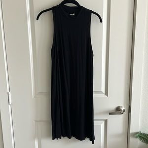 Silence and noise black shift dress - small